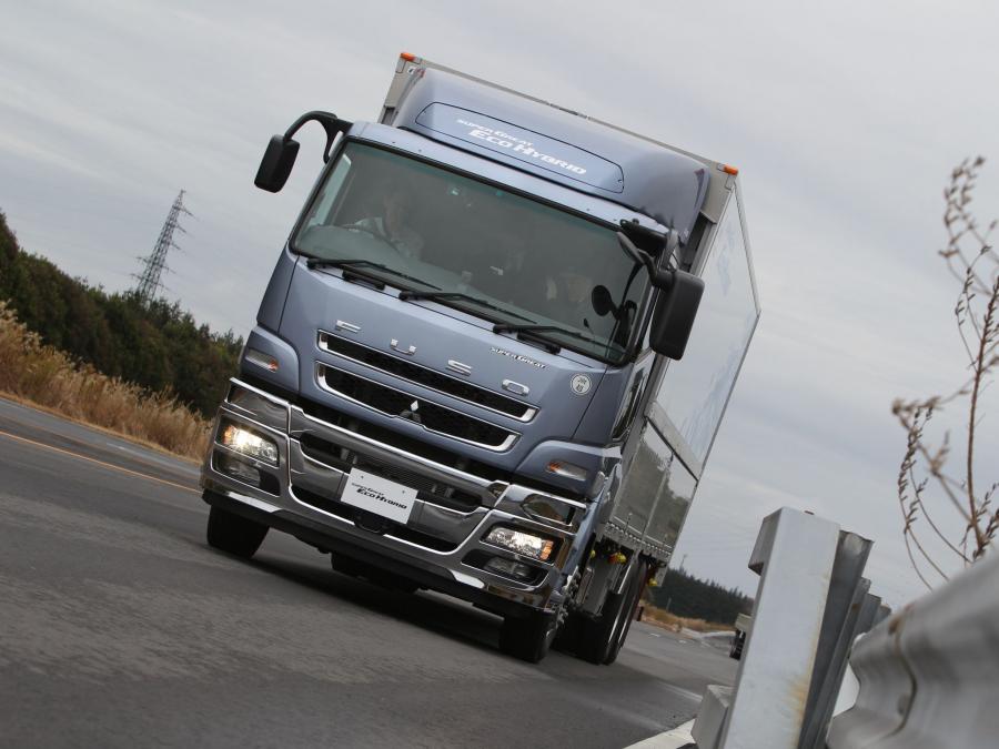  Mitsubishi Fuso Super Great Hybrid 2011 года  (фото 4 из 6)